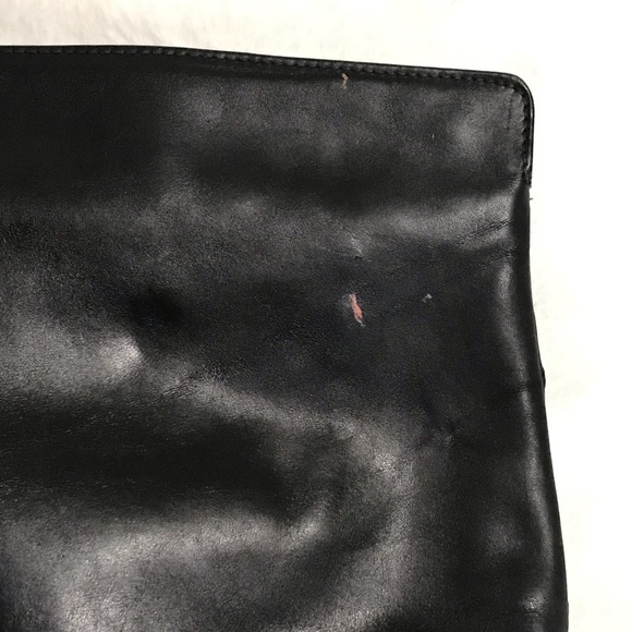 🎉HP🎉🖤Chic Black Italian Leather Handbag »Shiny Textured🖤Zipper Purse - Picture 8 of 16